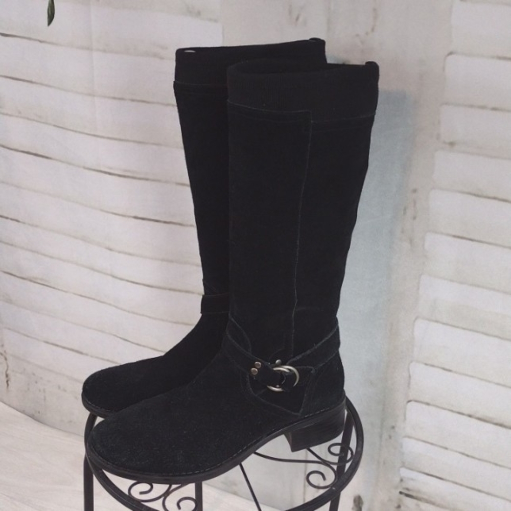 Kaya Distressed Suede Knee High Boot in Black, Size 9